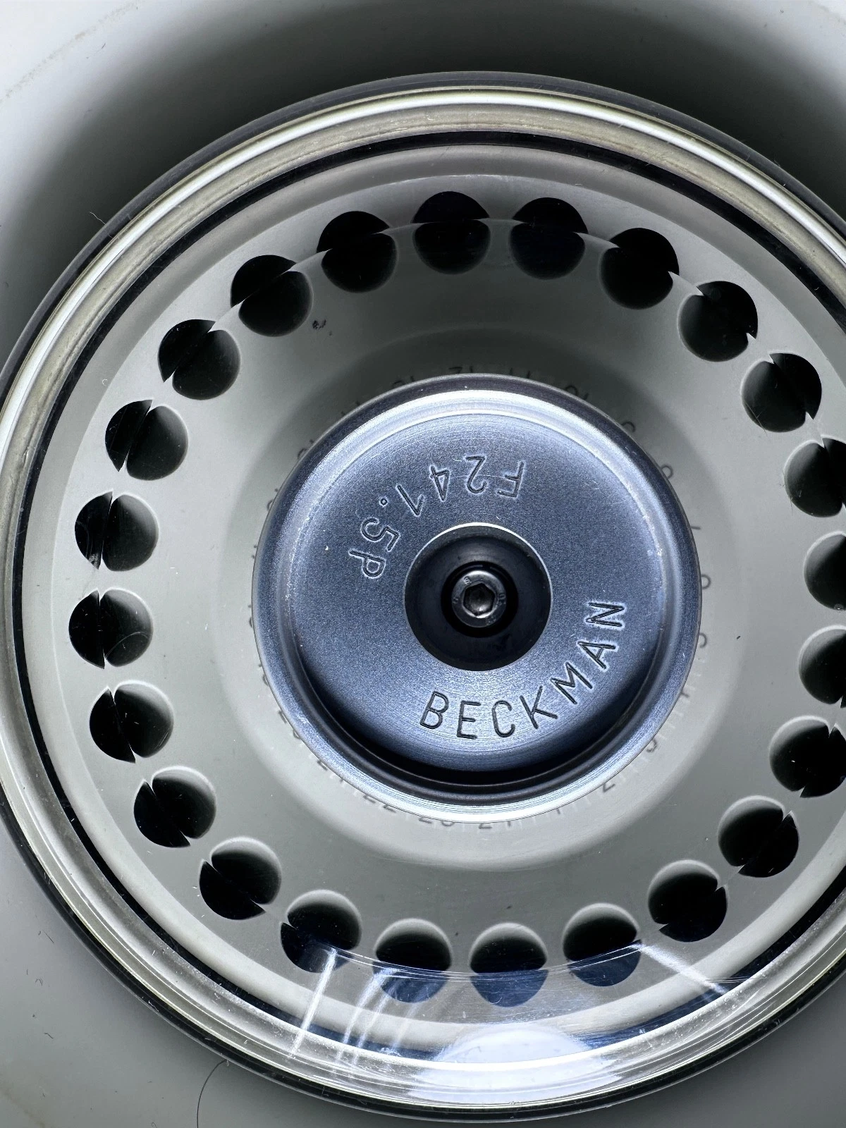 Beckman Microfuge 18 Centrifuge | Quiet Operation | Spins Up to Speed | Tested — photo 7 of 9