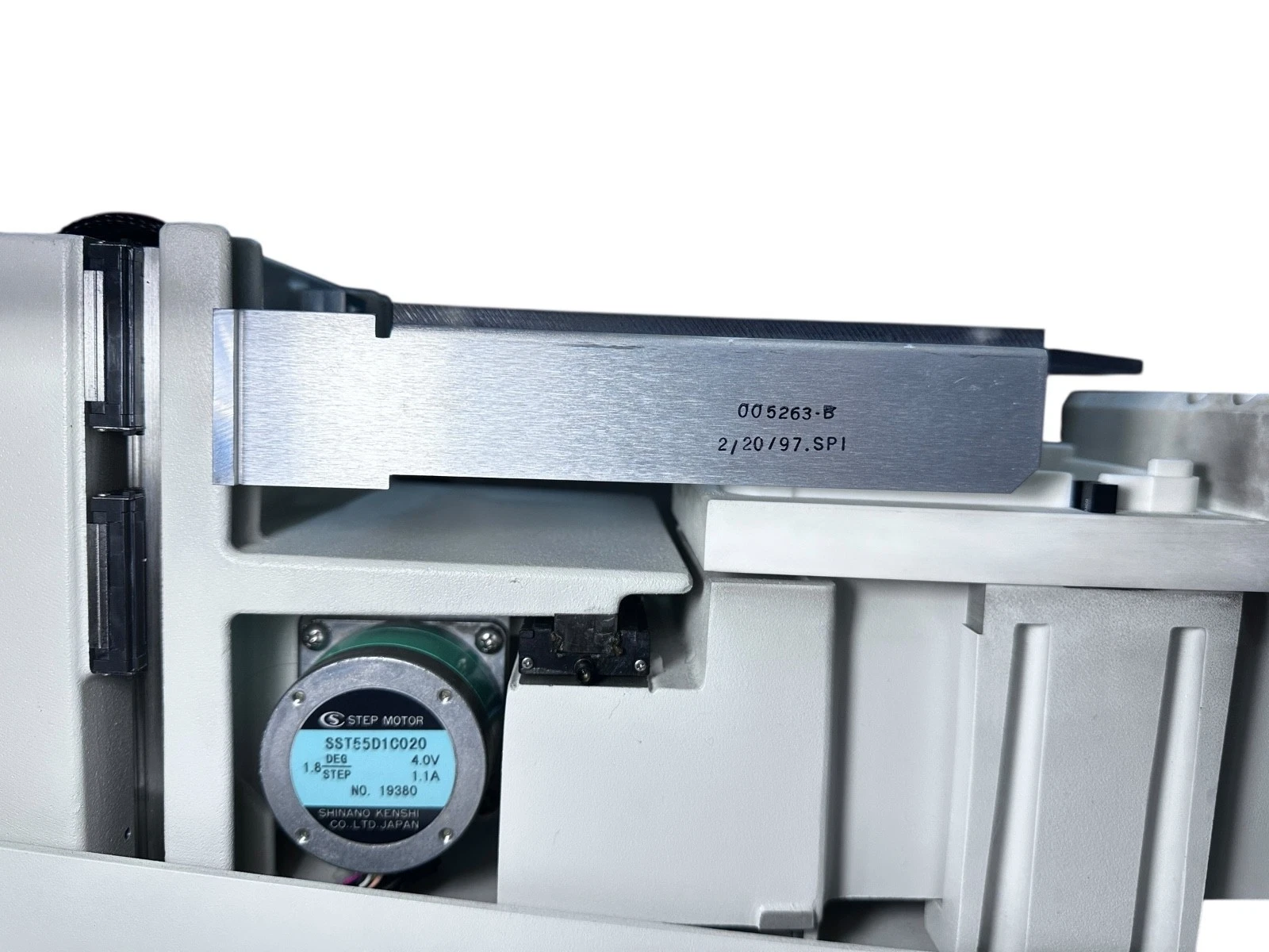 ABI Prism 310 Autosampler / Sample Tray Drive Assembly with Stepper Motor | OEM — photo 6 of 7