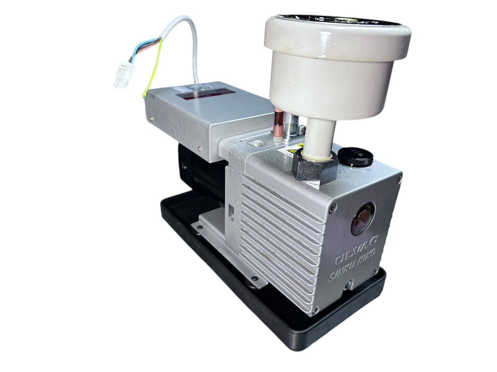 ULVAC SINKU KIKO GHD-030 Rotary Vane Vacuum Pump | Yokogawa Motor | 100V — photo 6 of 8