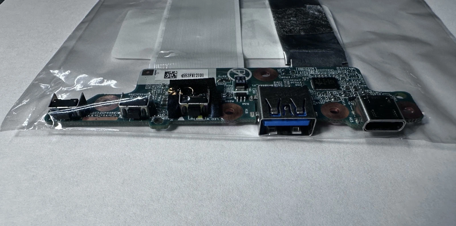 Lenovo 300e 500e Gen 2 USB-C Power Daughterboard DAU-SNG-1830 5C50T70714 — photo 3 of 5