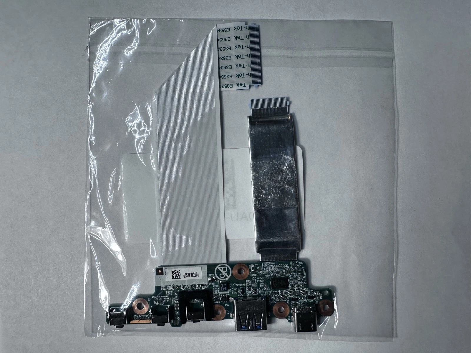 Lenovo 300e 500e Gen 2 USB-C Power Daughterboard DAU-SNG-1830 5C50T70714 — photo 4 of 5