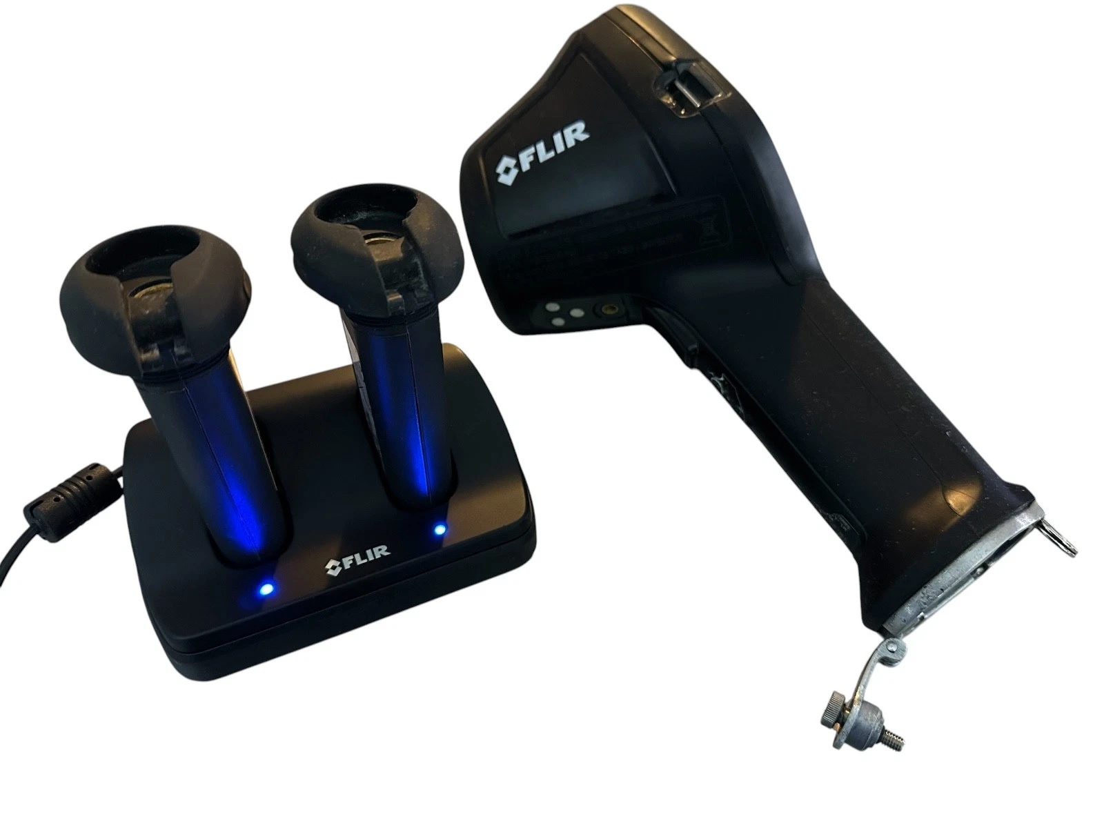 FLIR K65 High-Performance Thermal Imaging Camera (3-Button) Kit for Firefighters — photo 6 of 14