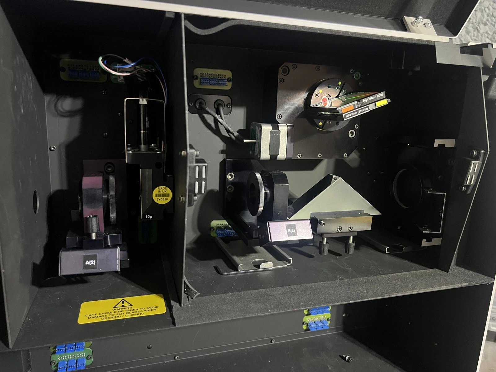 Renishaw inVia Confocal Raman Microscope System Calibrated w Software & Extras — photo 5 of 21