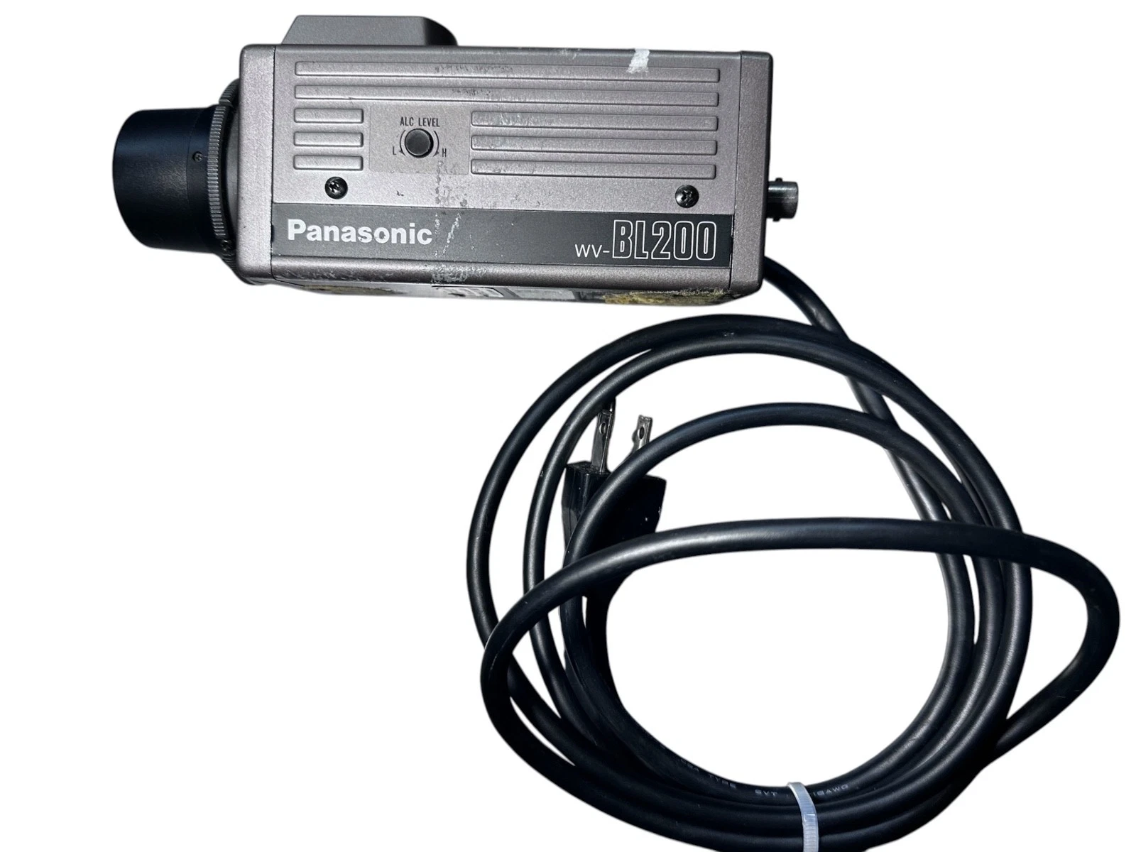 Panasonic WV-BL200 B&W CCD CCTV Camera w/ WV-LA6B2 6mm f/1.4 Lens Tested