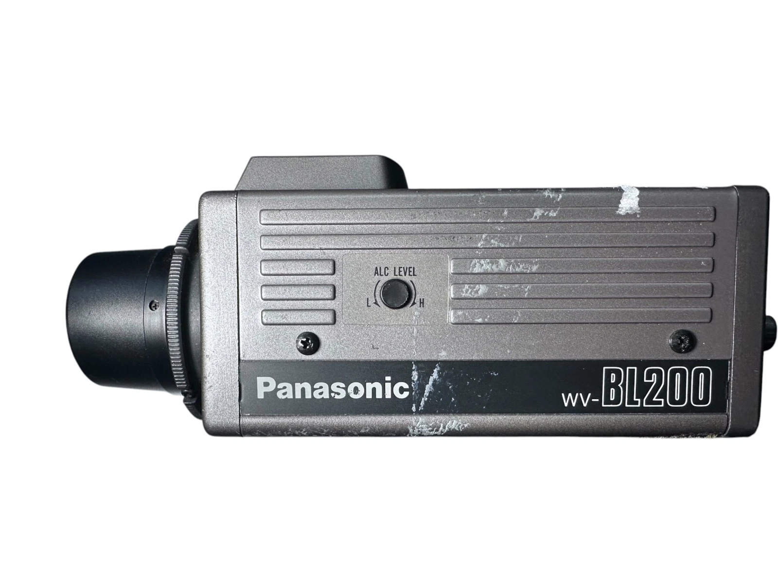 Panasonic WV-BL200 B&W CCD CCTV Camera w/ WV-LA6B2 6mm f/1.4 Lens Tested — photo 6 of 8