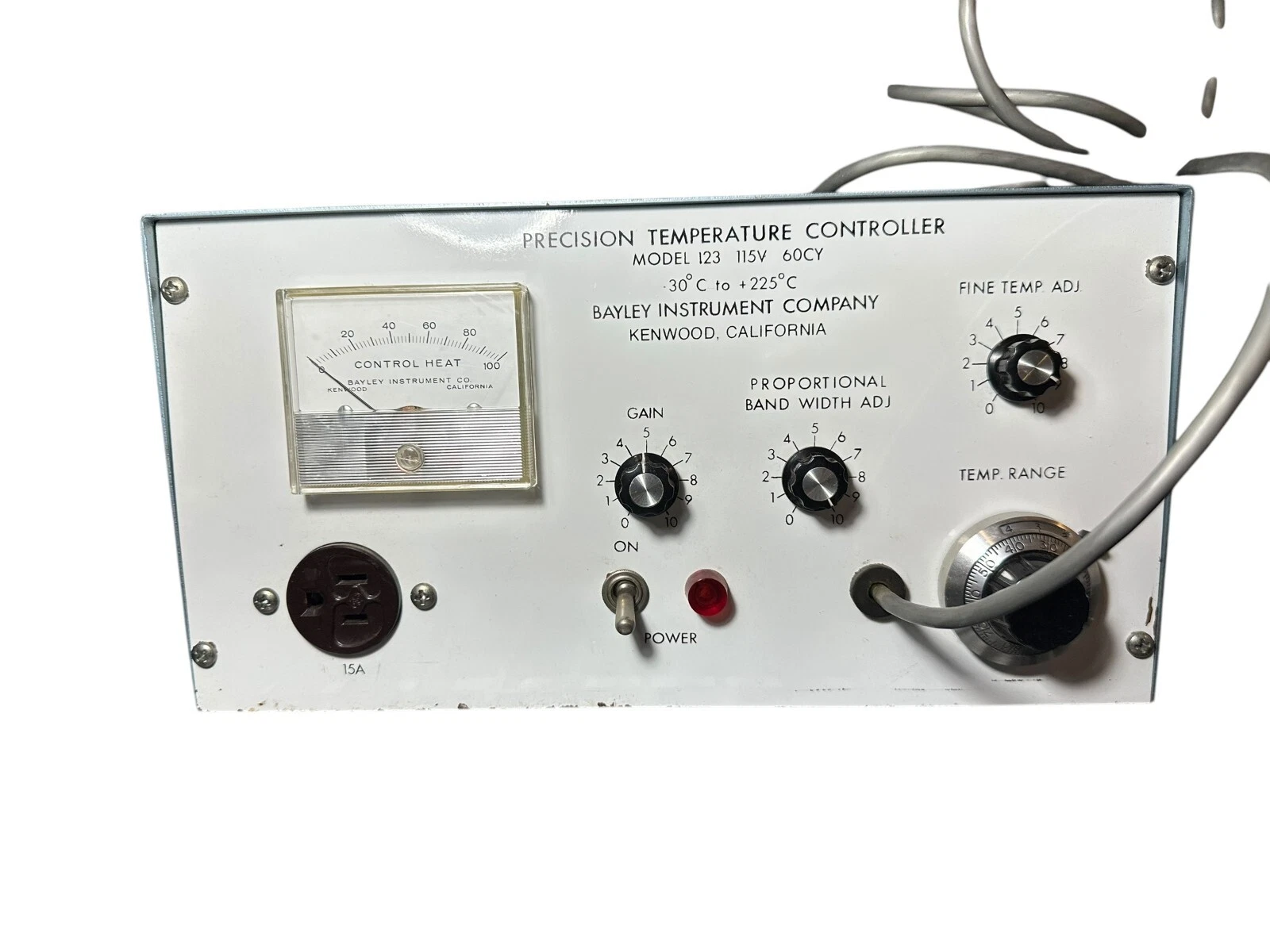 Bayley Instrument Company Precision Temperature Controller Model 123 -30°C to +2 — photo 2 of 10