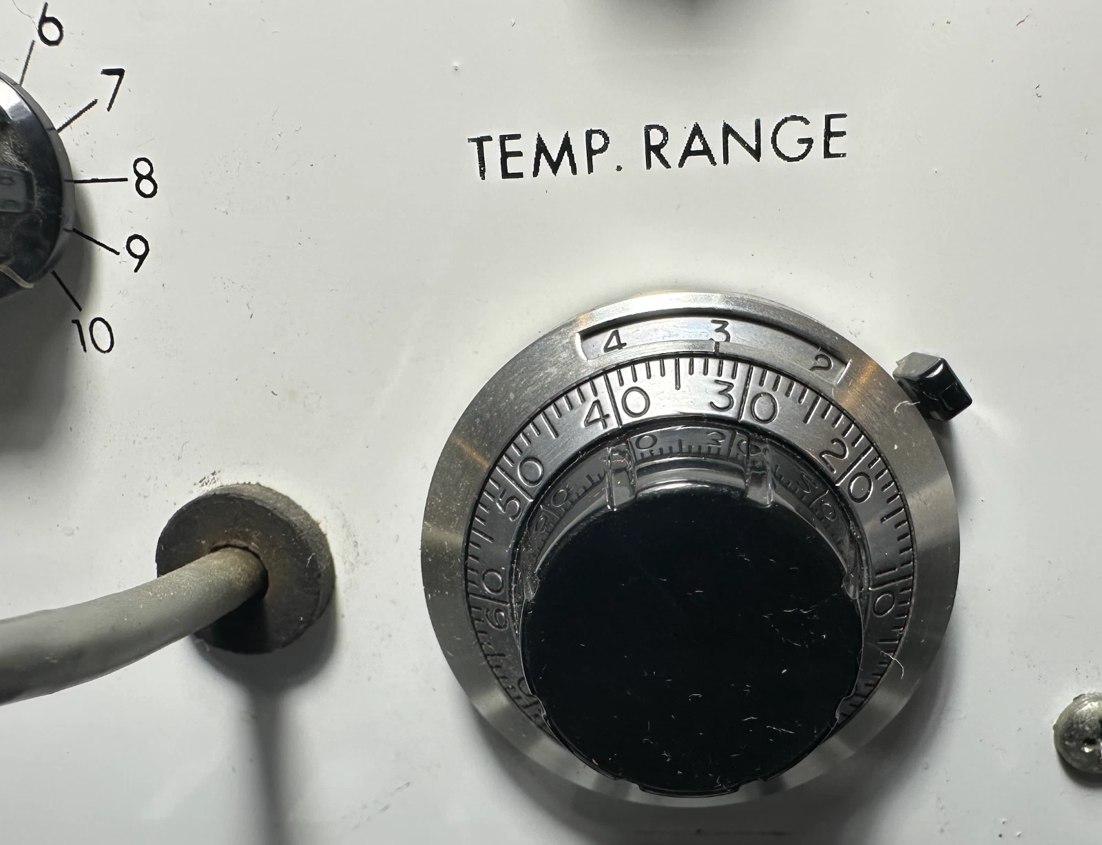 Bayley Instrument Company Precision Temperature Controller Model 123 -30°C to +2 — photo 4 of 10
