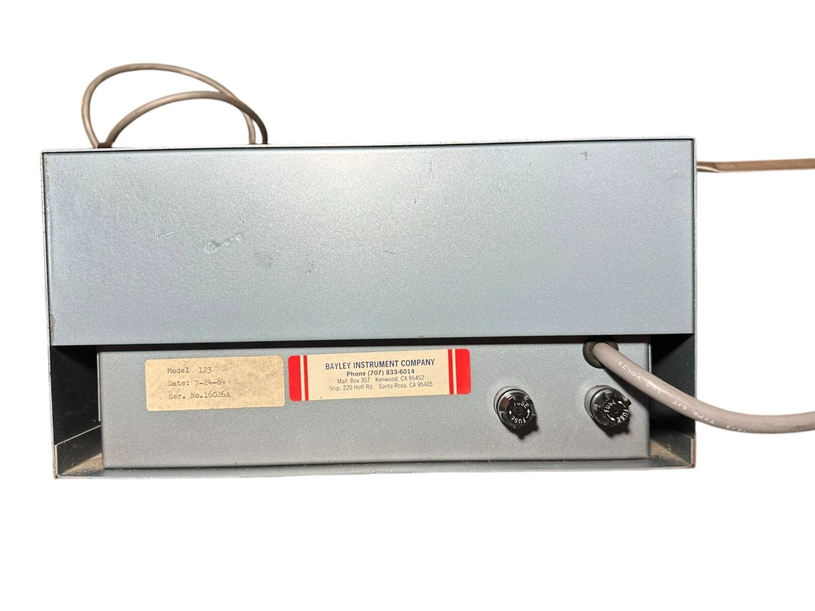 Bayley Instrument Company Precision Temperature Controller Model 123 -30°C to +2 — photo 8 of 10