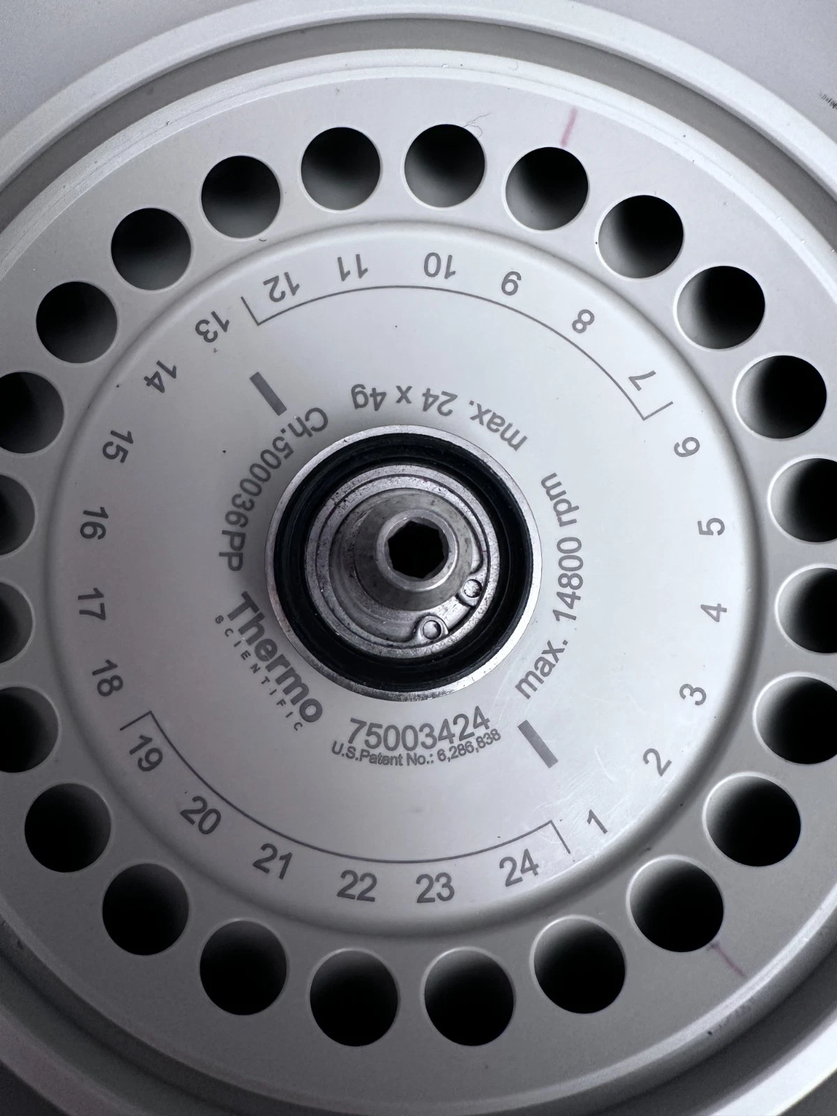 Thermo Scientific Sorvall Legend Micro 17 Centrifuge w/ Rotor — photo 3 of 8