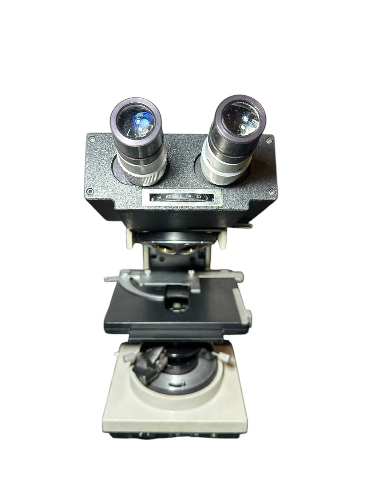 Bausch & Lomb Balplan Binocular Microscope with Mechanical Stage –Model 31-32-16 — photo 2 of 10