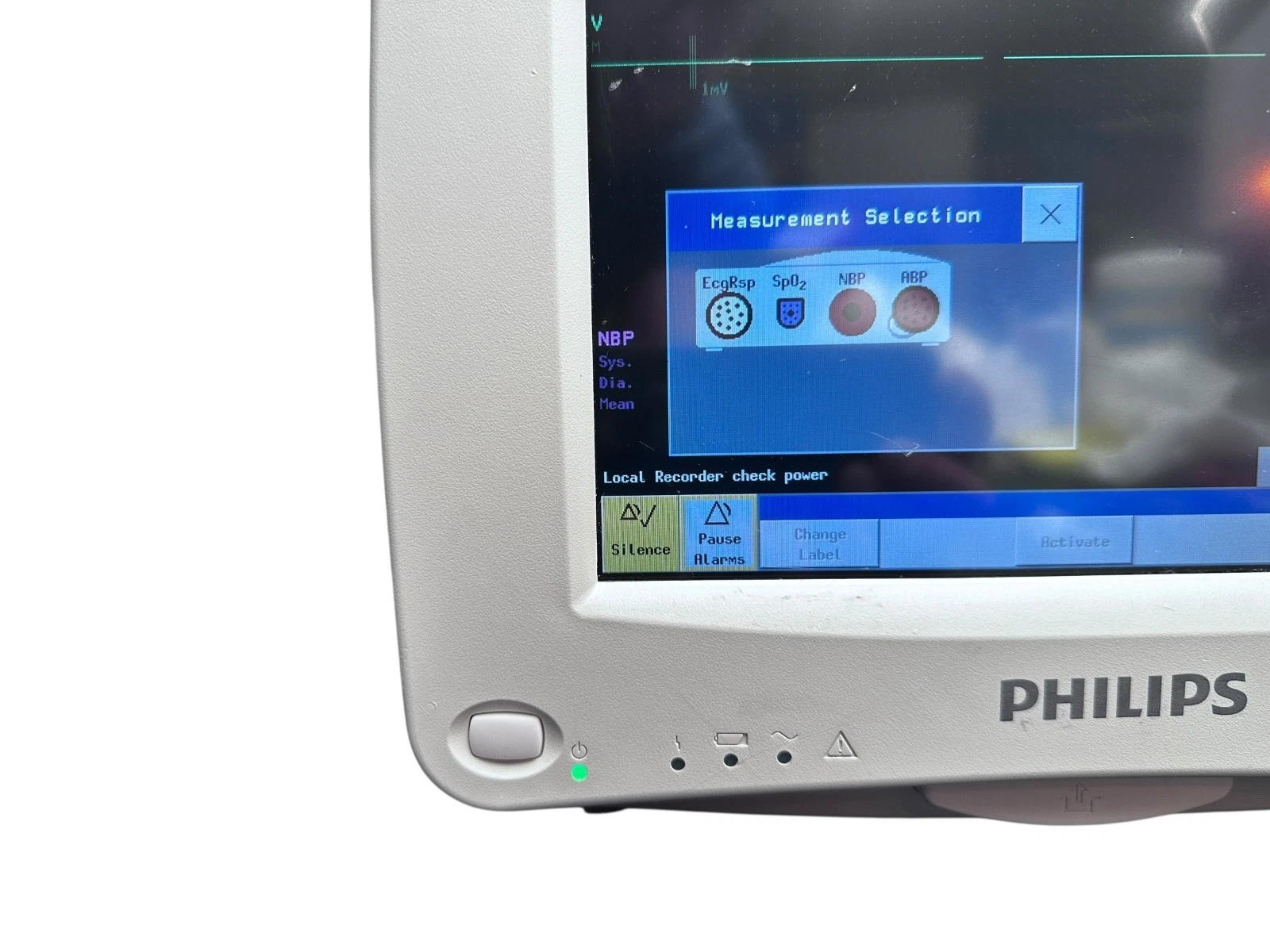 Philips Healthcare IntelliVue MP20 Masimo SP02, NIBP ECG, ETC02 Patient Monitor — photo 2 of 6