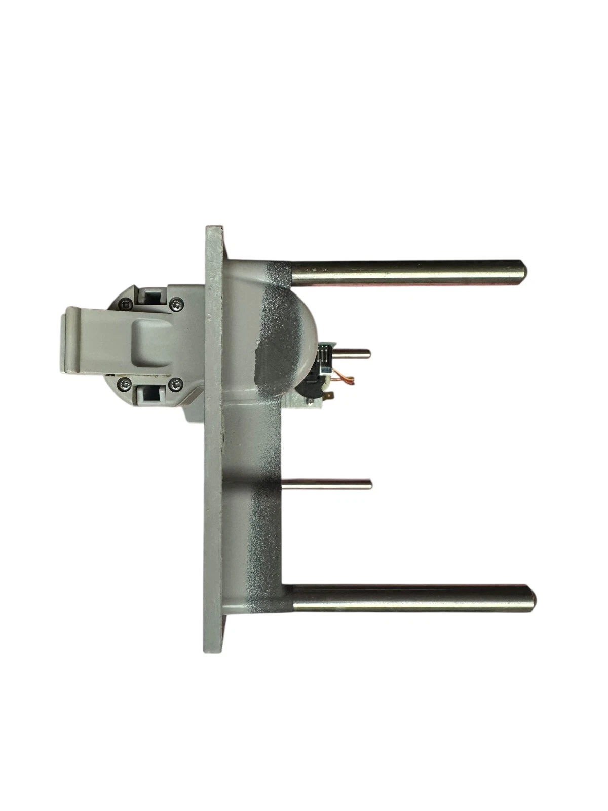 Fresenius Linear Actuator Clamp Assembly - OEM Part from 2008K Dialysis Machine — photo 2 of 8