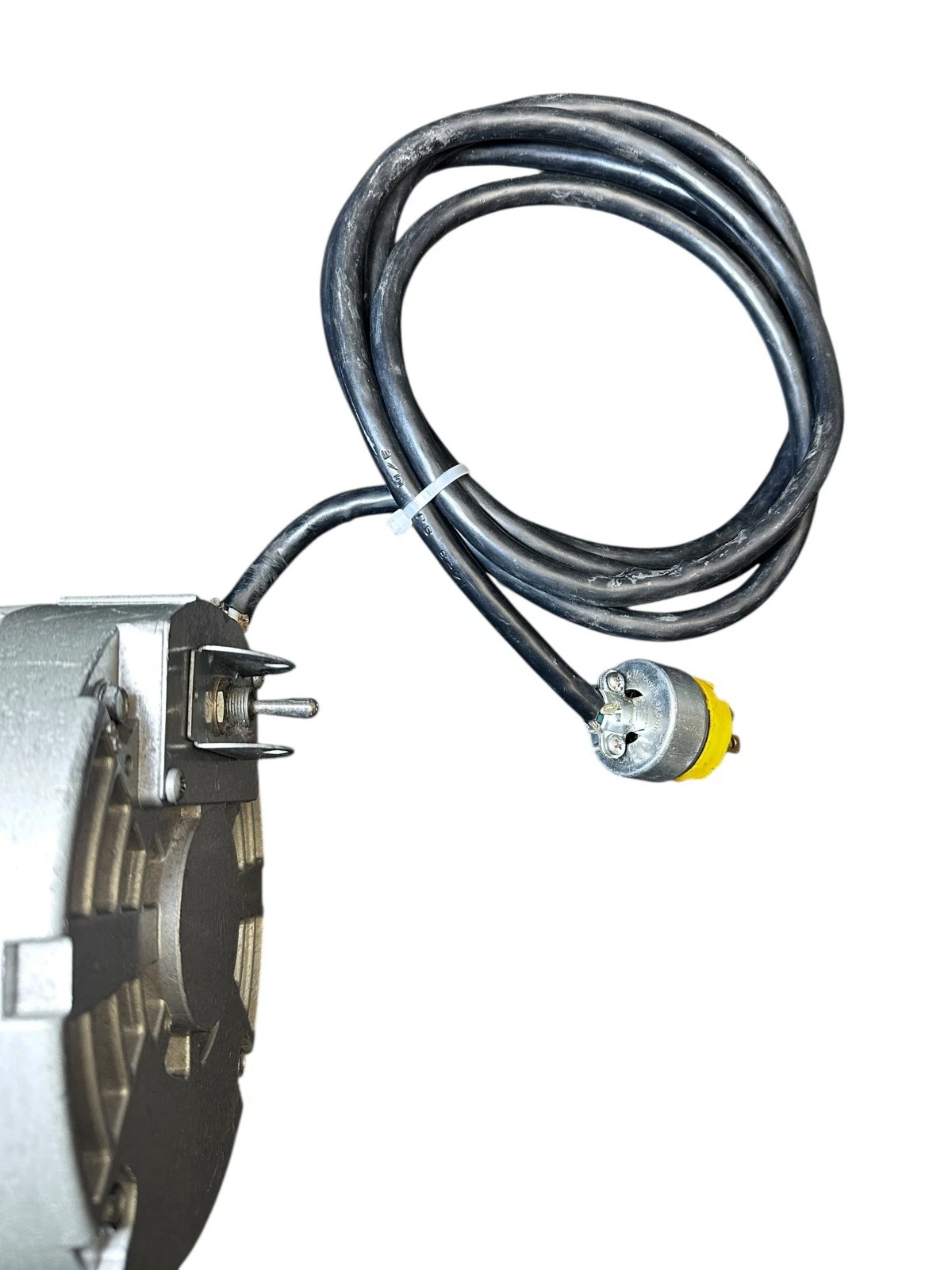 Leeson Electric Motor A6C17DC24A – 3/4 HP, 115/230V – from Edwards E2M-12 Pump — photo 2 of 13