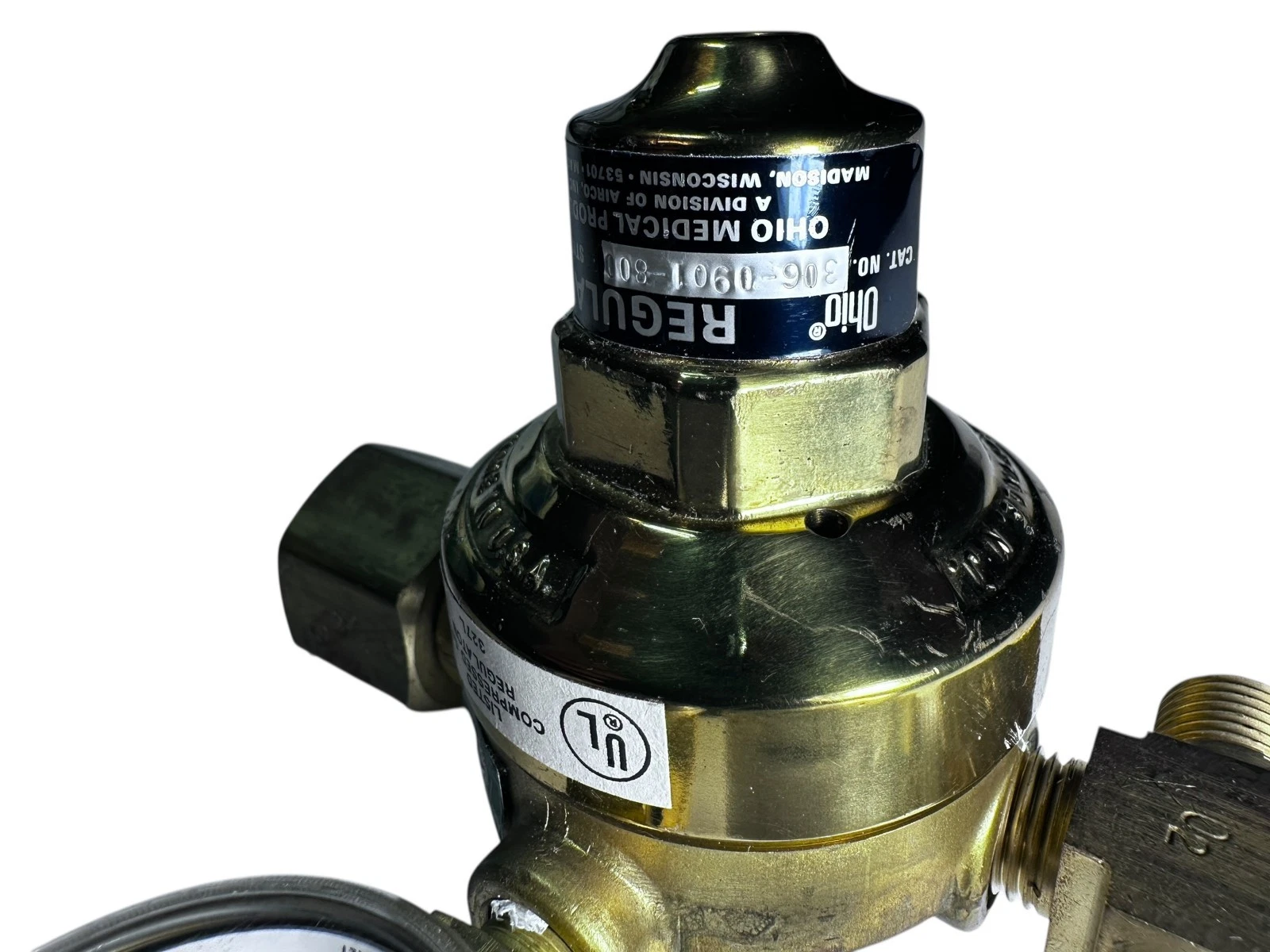 Ohio Medical 306-0901-800 Oxygen Regulator Dual Gauge Brass 4000 PSI USA — photo 7 of 9