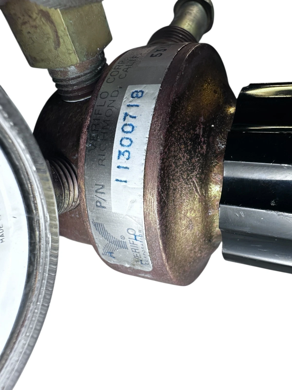 Veriflo 11300718 High Pressure Gas Regulator Dual Gauge 4000 PSI USA — photo 4 of 8