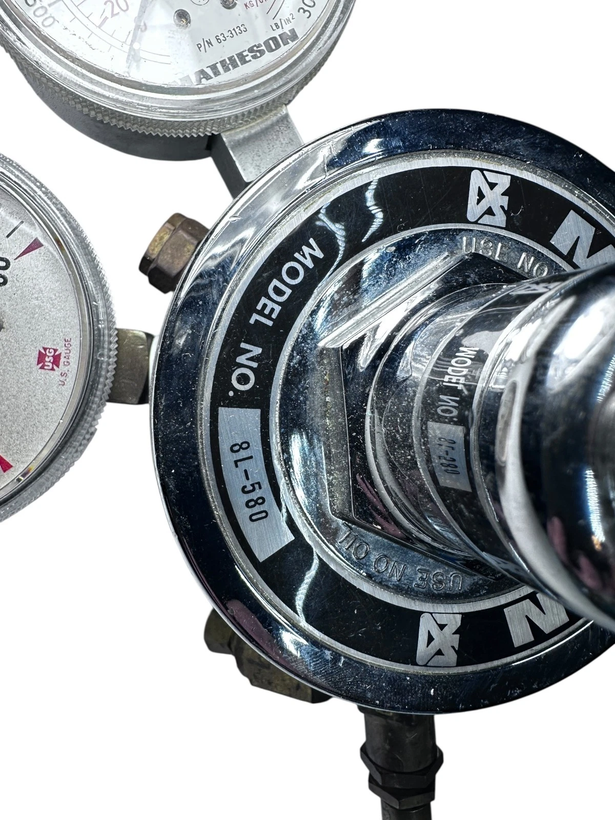 Matheson 8L-580 Twin Gauge Gas Regulator 0–30 PSI / 200 kPa — photo 3 of 6