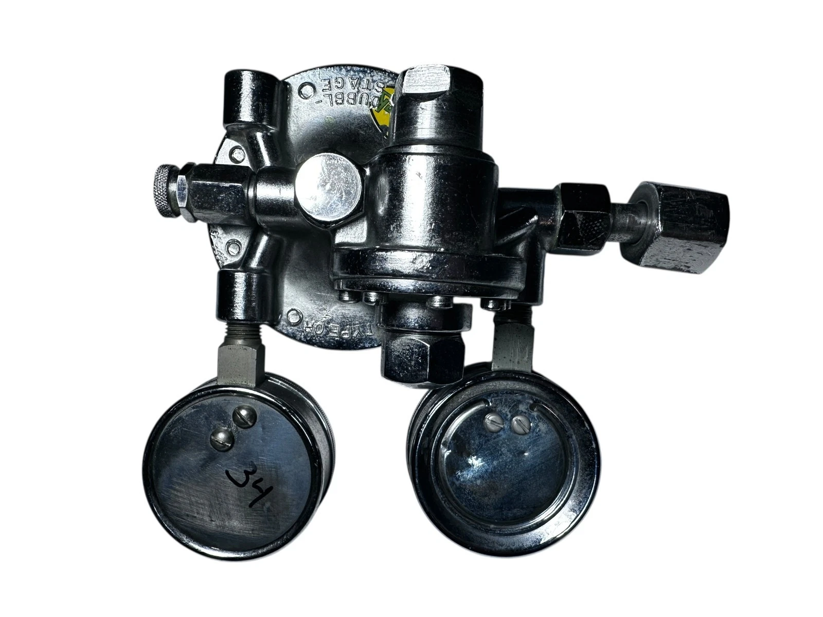 MECO Safe-T-Check Dual Stage Oxygen Regulator 3000 PSI Gauge St Louis USA — photo 6 of 9