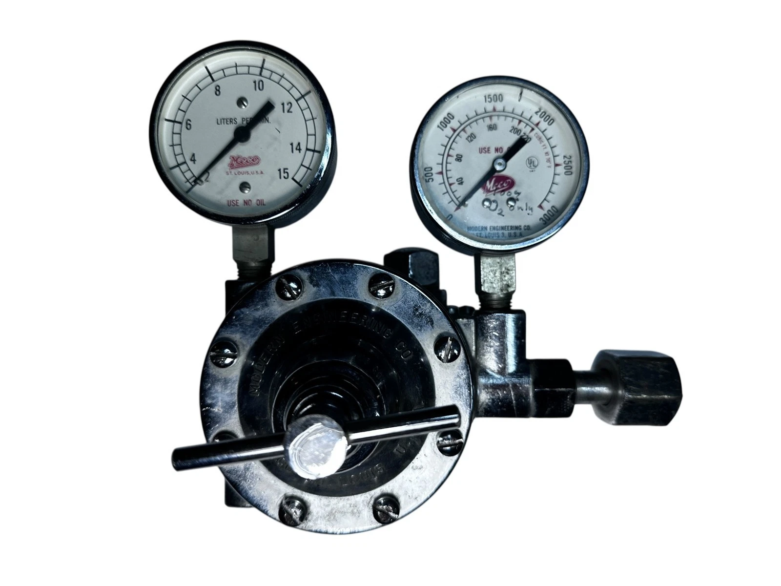 MECO Safe-T-Check Dual Stage Oxygen Regulator 3000 PSI Gauge St Louis USA — photo 8 of 9