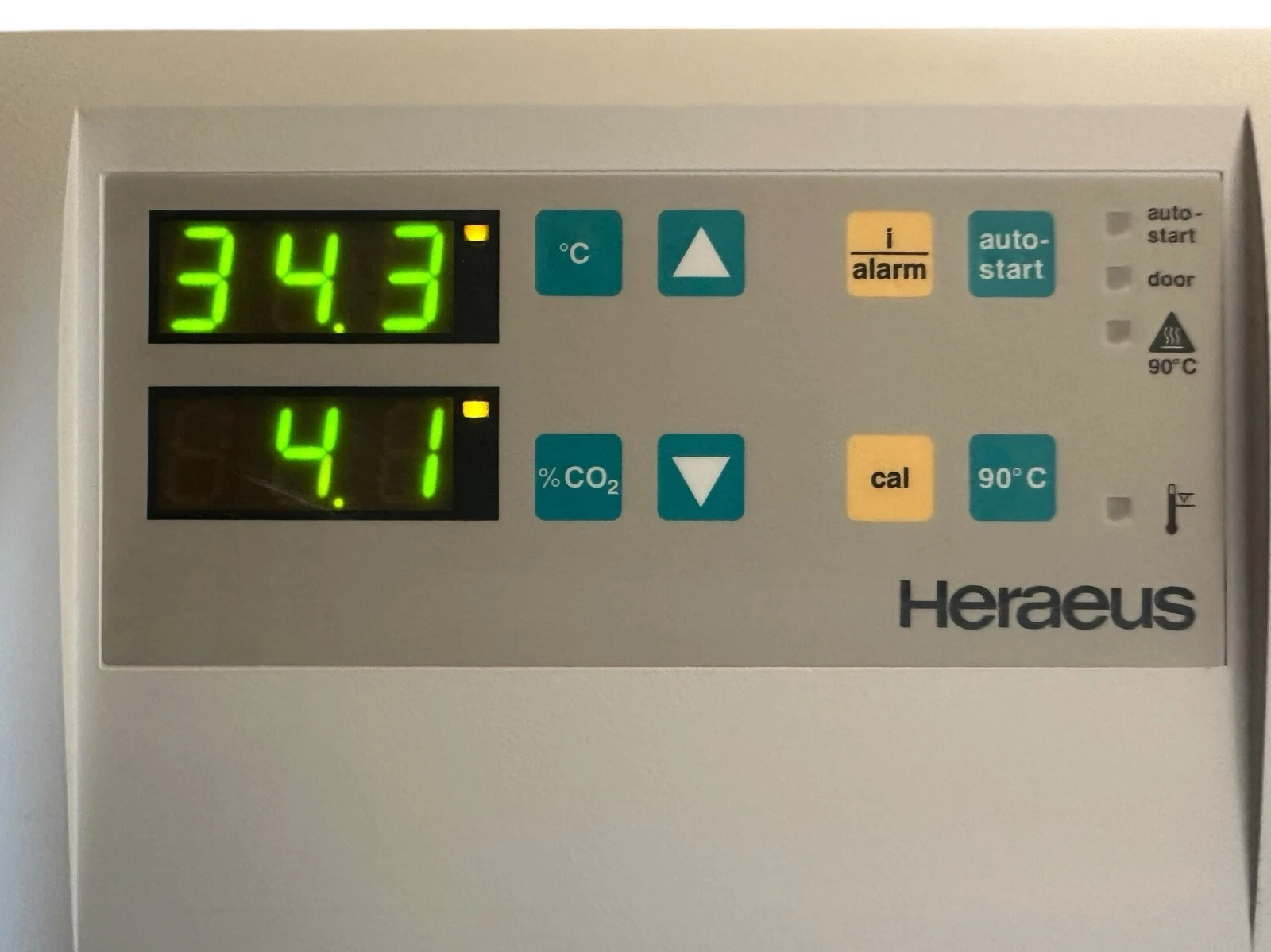 Heraeus Kendro HERACell CO₂ Incubator Main Control Board PCB 120V — photo 7 of 9