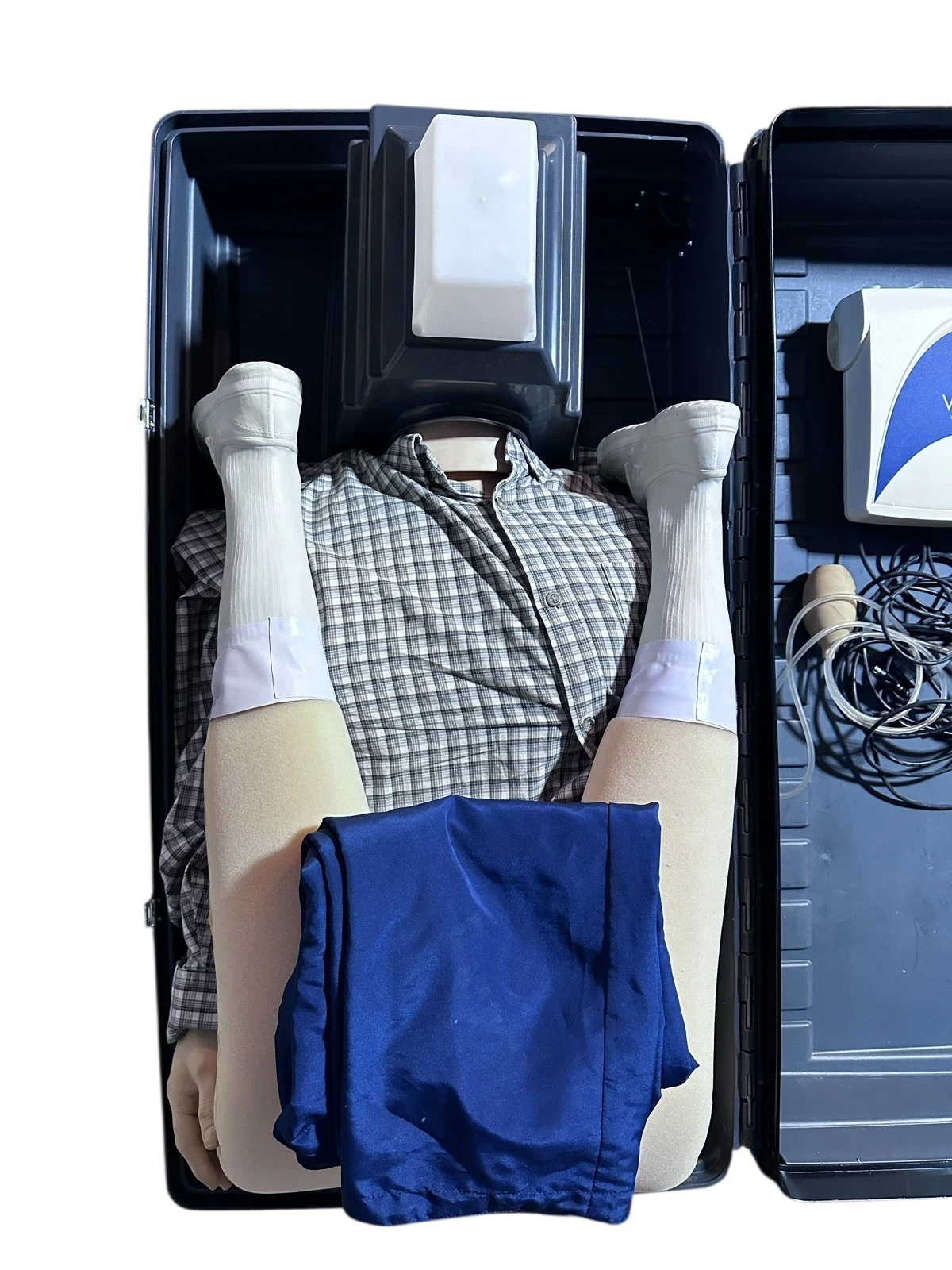 Laerdal Resusci Anne CPR Training Manikin w/ VitalSim Control Unit – Excellent — photo 4 of 11