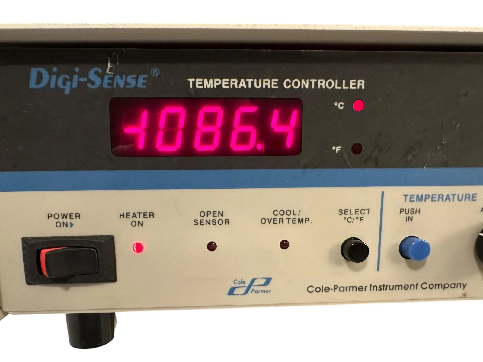 Digi-Sense Temperature Controller – Model 2186-10A available from Noble Lab Trade