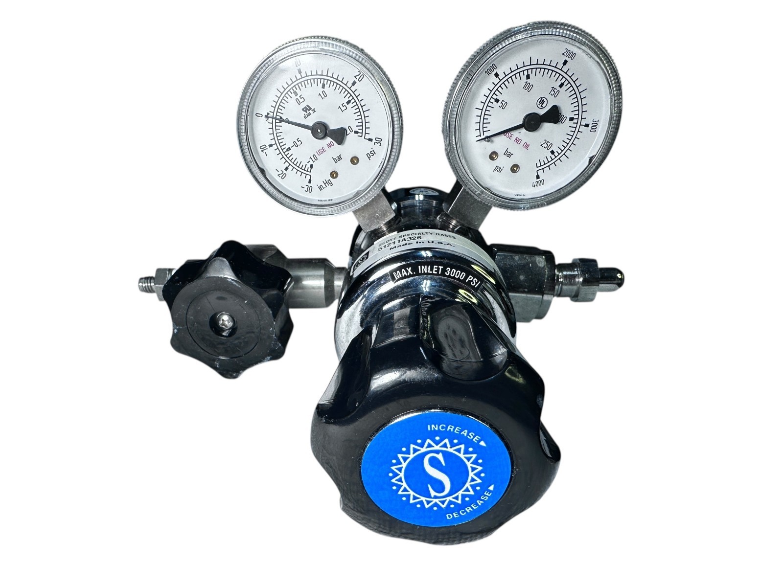 Scott Specialty Gases Dual Stage Regulator 51211A326 3000 PSI Inlet Made in USA available from Noble Lab Trade