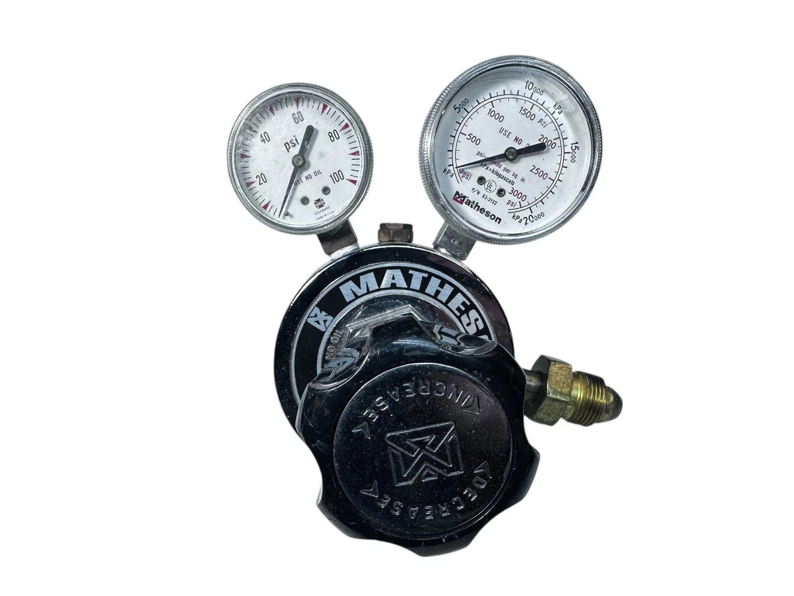 Matheson 8L Twin Gauge Gas Regulator 3000 PSI / 100 PSI available from Noble Lab Trade