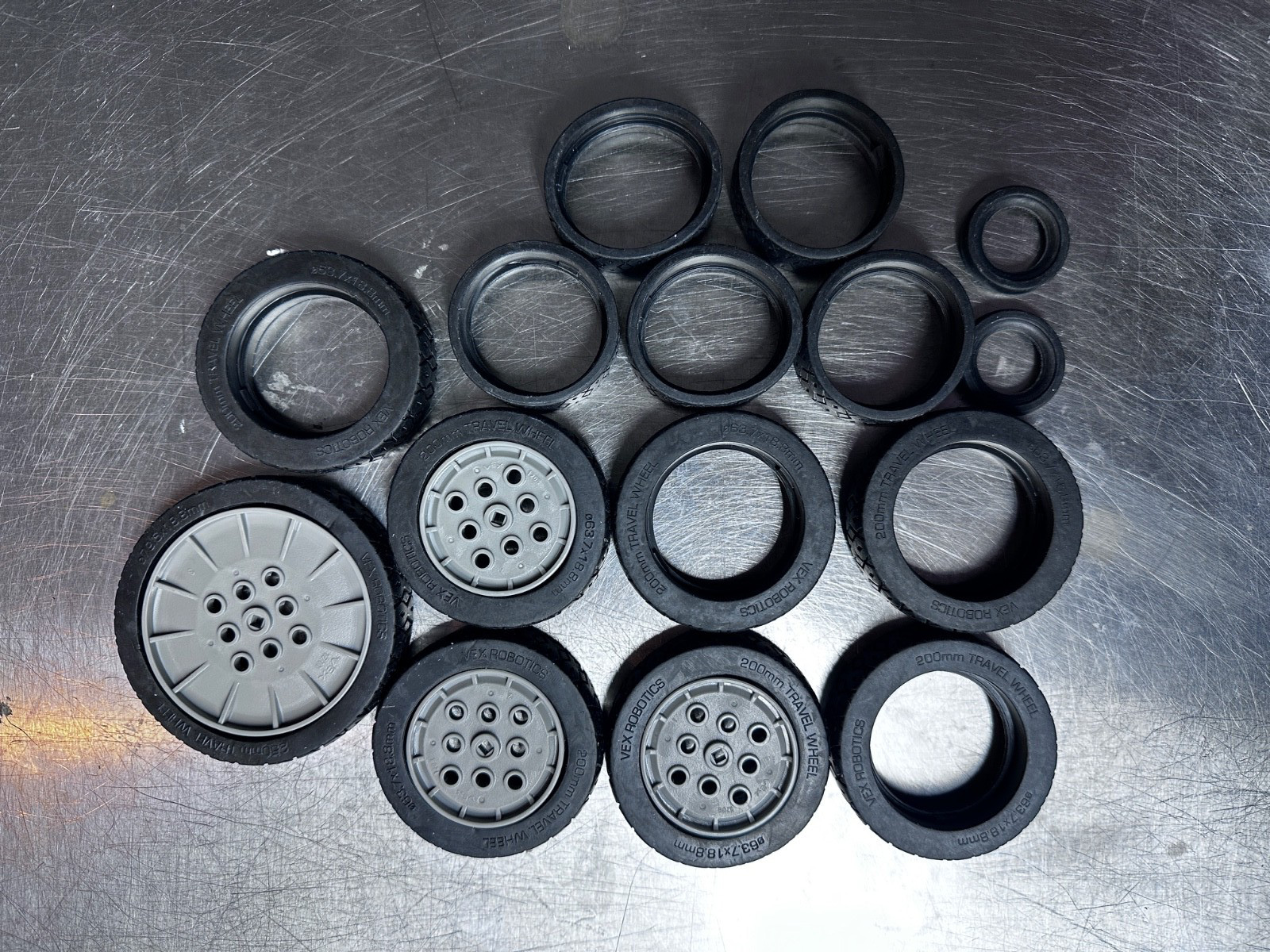 VEX Robotics Tires & Wheels LOT – 200mm Travel Tires & 63.7mm Tires + More available from Noble Lab Trade